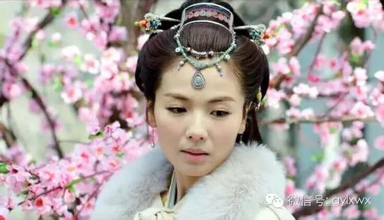 明星旅行糗事一籮筐 總有一個(gè)萌到你！