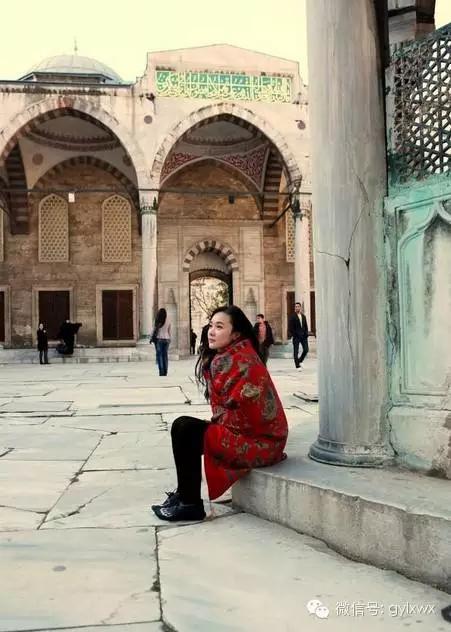 明星旅行糗事一籮筐 總有一個(gè)萌到你！