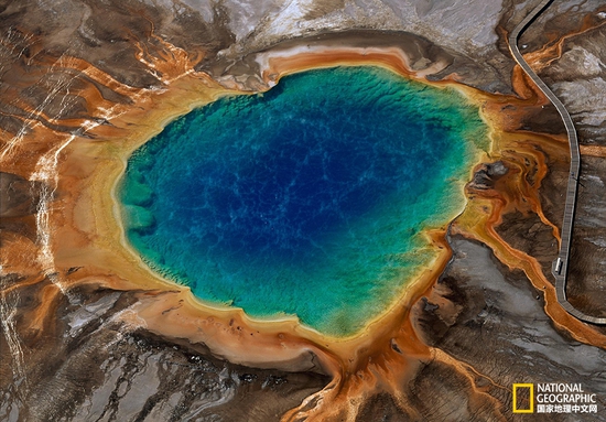 黃石國(guó)家公園，懷俄明州攝影：Norbert Rosing，國(guó)家地理創(chuàng)意版