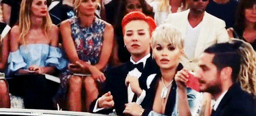 Chanel秀場，看GD這霸氣的小表情