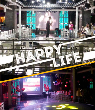 現(xiàn)場布置，好華美，好浪漫哦！