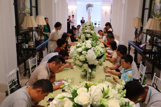 各位“小綠人”也把自己企業(yè)的問題通過卡片的形式，向劉東曉博士請教。