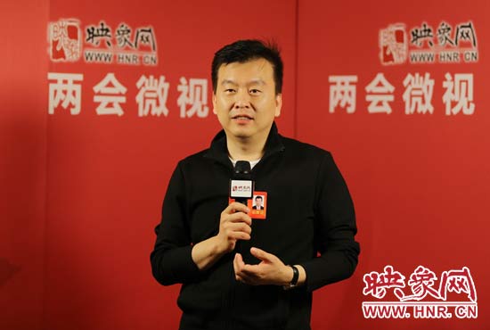 全國人大代表張澤群接受映象網(wǎng)“兩會(huì)微視”訪談。