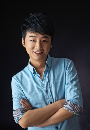 河南人民廣播電臺(tái)、搜狐體育首席特邀足球評(píng)論員