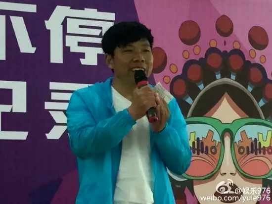 見證挑戰(zhàn)的戲迷代表陳紅森講述自己和戲曲的故事、見證歷史時刻的心情。