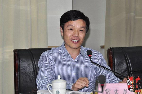 河南豫劇院副院長(zhǎng)、三團(tuán)團(tuán)長(zhǎng)賈文龍