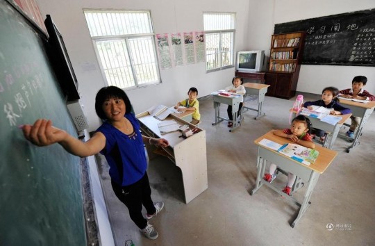 大別山女老師一人堅守鄉(xiāng)村小學(xué)28年