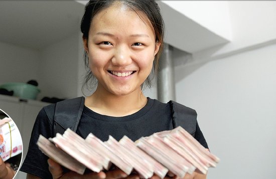 河南17歲大一女生撿10萬救命錢 三天后歸還失主