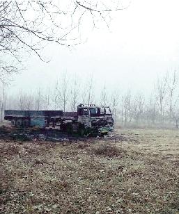 鋼材被偷，貨車被燒