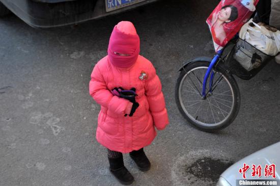 　12月23日，京城迎來今年入冬以來最冷的時(shí)刻。受今年以來最強(qiáng)冷空氣影響，京城迎來入冬以來幅度最大的