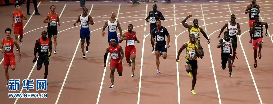 牙買加隊(duì)選手博爾特（前排右）在比賽中。