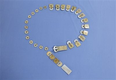 1號(hào)墓出土的蹀躞金玉帶。