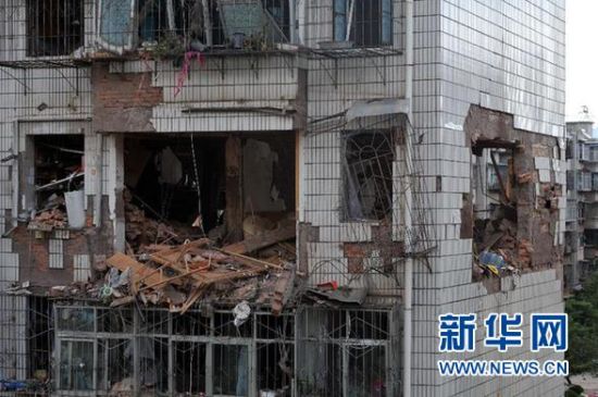 　6月9日在云南楚雄市拍攝的被炸毀的房屋。 新華社發(fā)