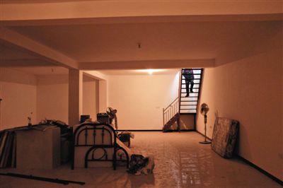 西城區(qū)大石虎胡同一處四合院內(nèi)，挖出的地下室已經(jīng)成型。