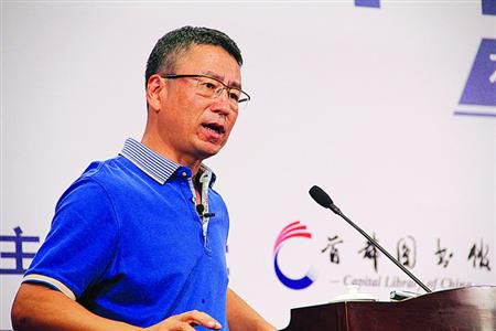 白巖松說：“我現在還在做，把眼前的事情做好就OK了。”