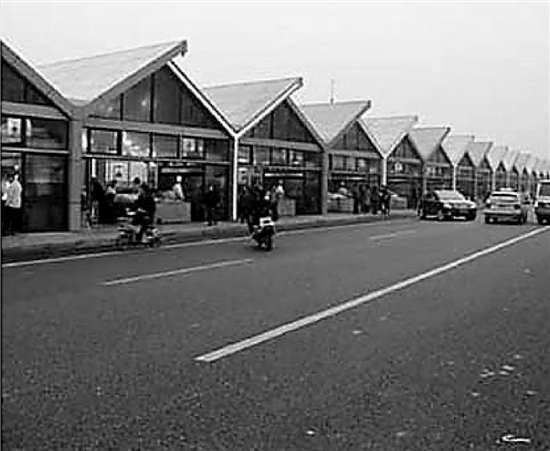 網(wǎng)友拍下的洞頭海鮮排檔照片。