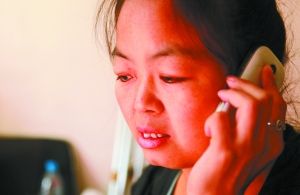 每次給家人打電話，史女士都會很難過。