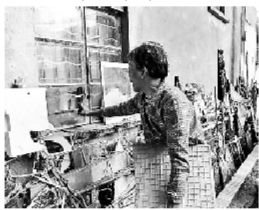 老人家中被盜四次，因而如此來保護自己