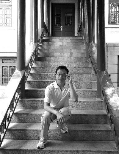 北大保安出書(shū)請(qǐng)老教授作序 因遭媒體困擾辭職