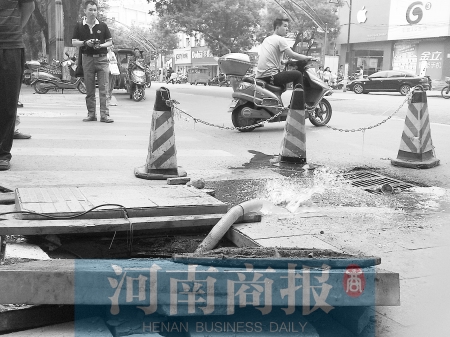 污水不停冒出，隔幾分鐘就要抽一次