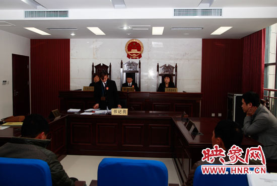 11月13日，金水區(qū)法院集中宣判了6起拖欠農(nóng)民工工資案件。