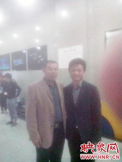 10月30日，著名節(jié)目支持人崔永元聽說了楊冠軍資助學生的事情后，通過河南衛(wèi)視，邀請其到北京見面，接受