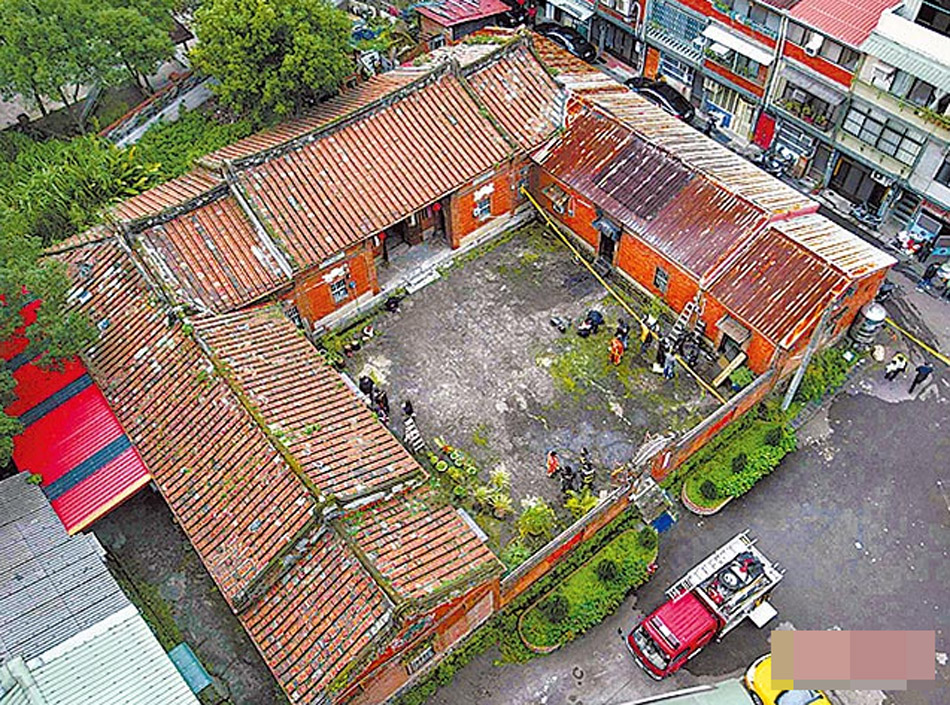 臺(tái)灣老翁玩性虐葬身火窟