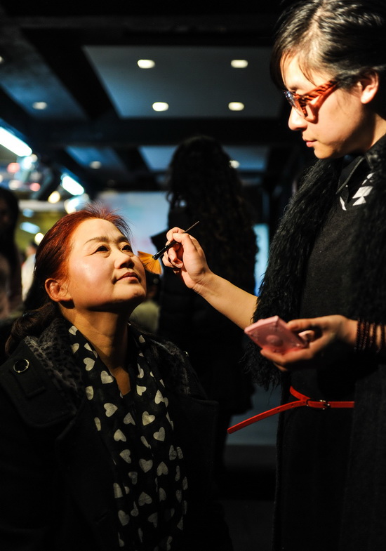 新農(nóng)村新女性T臺秀