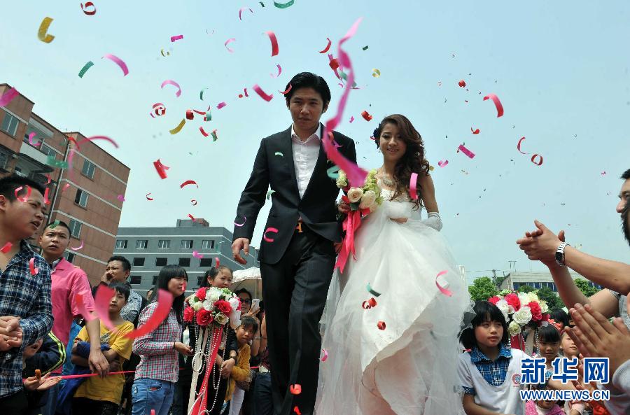 直擊震區(qū)：生活，依然在繼續(xù)