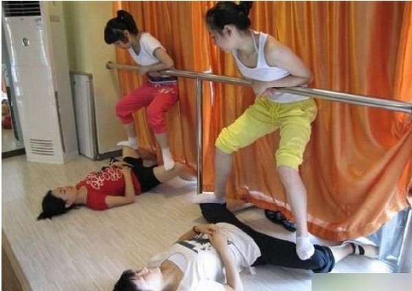 藝校妹子到底有多苦？