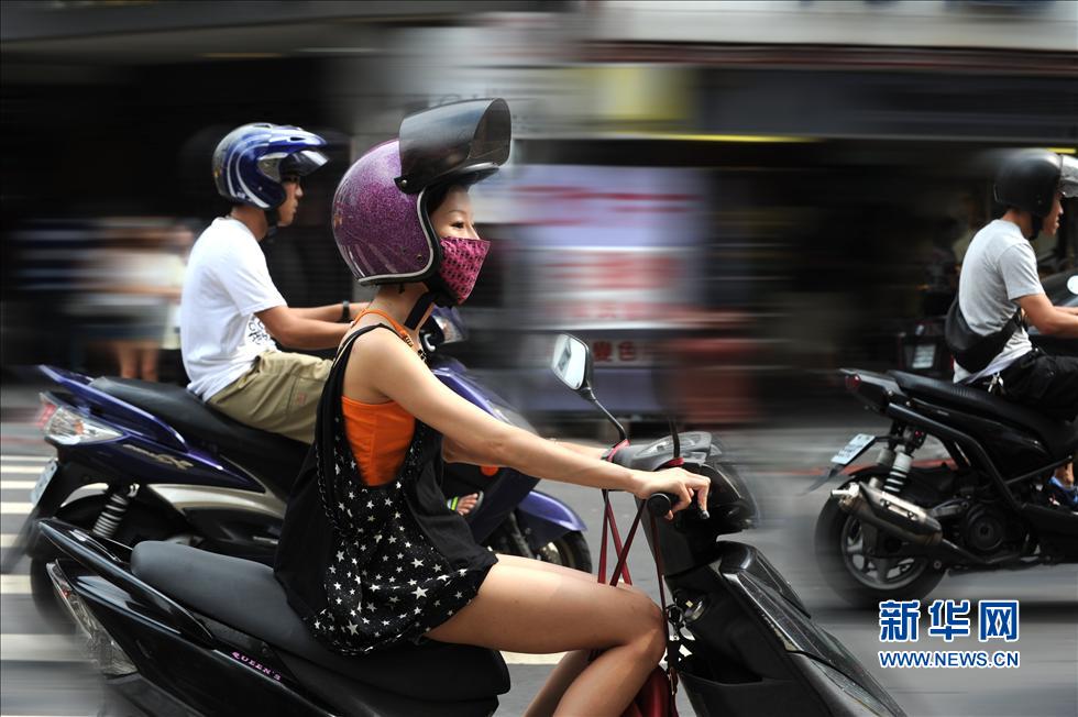 臺北“機車”掠影