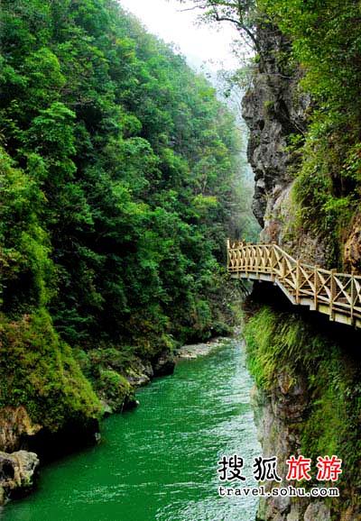 遠(yuǎn)離火爐!去“四大冰窖”過(guò)個(gè)清涼夏天