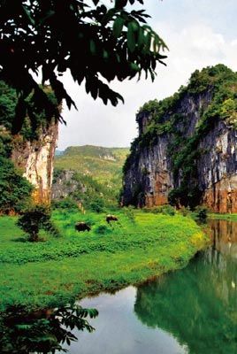 　　中國人對園林的喜愛更多是根源于一種隱逸遁世的情懷?！? complete=