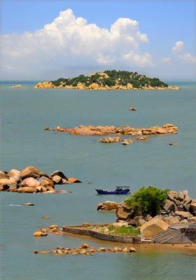 　　如畫(huà)如詩(shī)廣海灣