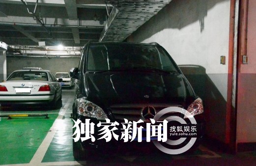 董潔新購(gòu)置的奔馳車。
