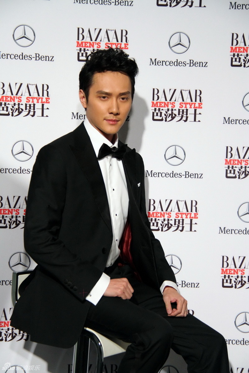 馮紹峰獲芭莎年度明星 五部電影見(jiàn)證成長(zhǎng)