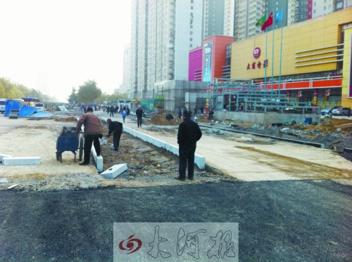 地鐵1號(hào)線桐柏路站道路施工現(xiàn)場