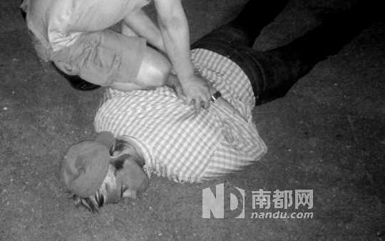 俄羅斯安全部門發(fā)布圖片顯示，美國駐俄使館工作人員福格爾被抓獲。