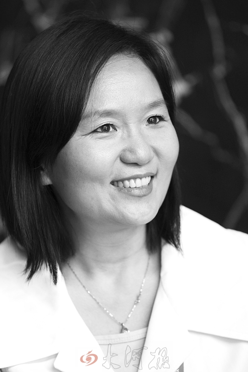 　　王碧玲：“中原地區(qū)的市場(chǎng)增長(zhǎng)太迅速了，我們現(xiàn)有的鄭州物流中心已經(jīng)感覺(jué)力不從心……”