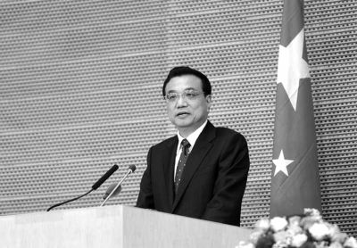 當?shù)貢r間5月5日，國務院總理李克強在非盟會議中心發(fā)表演講。圖/中國政府網(wǎng)