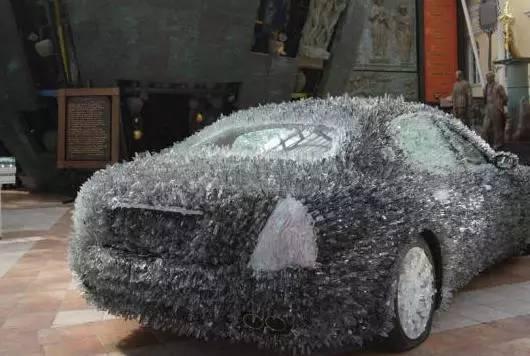 驚！車主用玻璃渣改裝瑪莎拉蒂