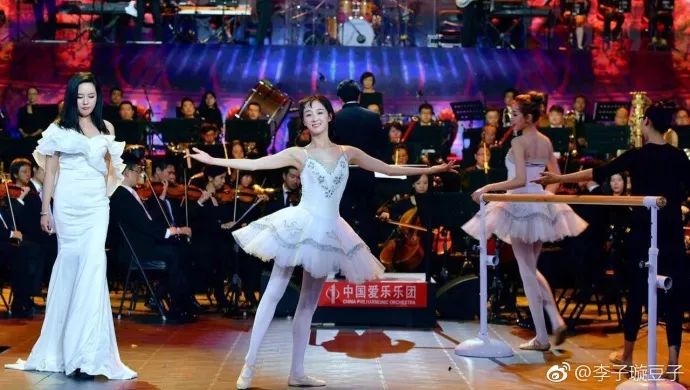 《創(chuàng)造101》主題曲公布，這個(gè)被吐槽油膩的c位是什么來頭？