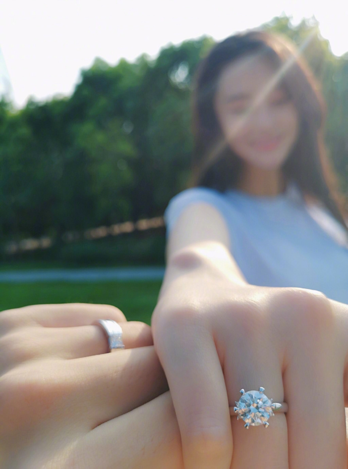 張馨予的婚紗成了淘寶爆款，知道價格后讓人大跌眼鏡！