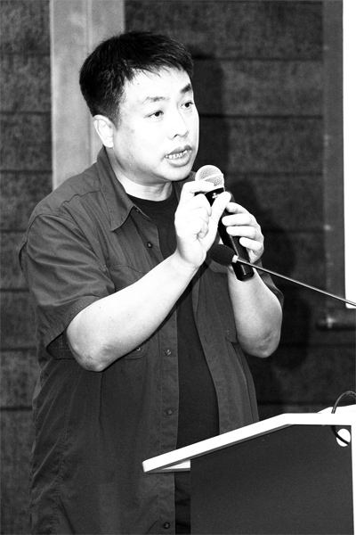 中央電視臺紀錄頻道總監(jiān)劉文