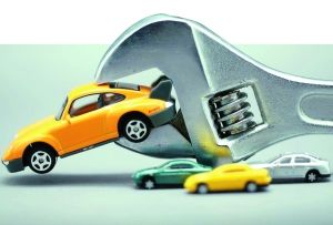 國慶節(jié)起，由國家質(zhì)檢總局發(fā)布的《家用汽車產(chǎn)品修理、更換、退貨責(zé)任規(guī)定》(簡稱汽車“三包”)將正式實(shí)施。不少業(yè)內(nèi)人士表示，汽車“三包”政策的落實(shí)，二手車市場或?qū)⒌靡浴跋磁啤薄? oldsrc=