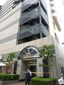 5月27日，埼玉縣蕨市一公寓樓發(fā)生疑似強(qiáng)迫殉情案，一名日本人男性和一名中國(guó)籍女性死亡。