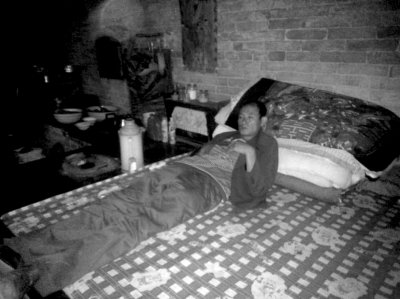 昨晚，張會(huì)英的丈夫接受采訪。記者 懷若谷/攝