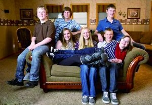 長(zhǎng)大后的七胞胎。