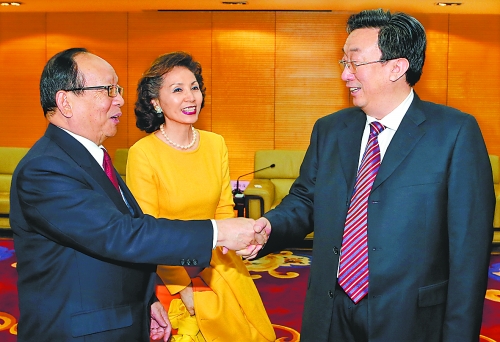 省委書記、省人大常委會主任郭庚茂在鄭州會見了前來參加癸巳年黃帝故里拜祖大典的中國國民黨副主席蔣孝嚴(yán)一