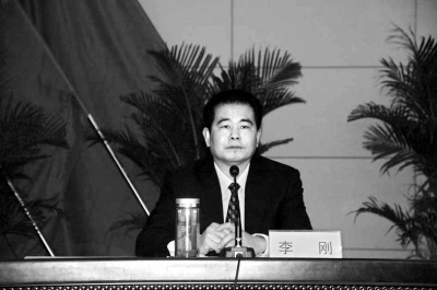 濮陽市委常委、市委政法委書記李剛